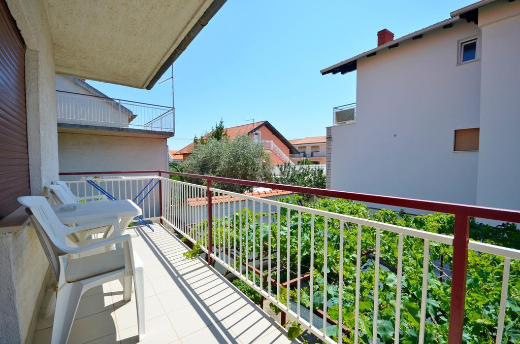 Apartments Branko Vodice Exterior foto