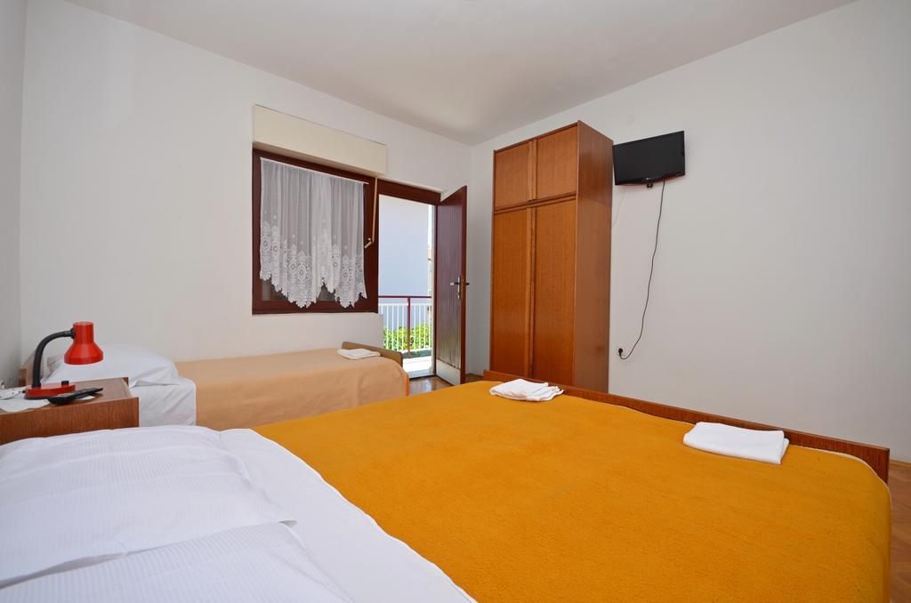 Apartments Branko Vodice Exterior foto