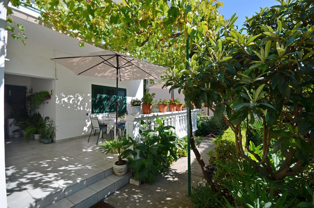 Apartments Branko Vodice Exterior foto