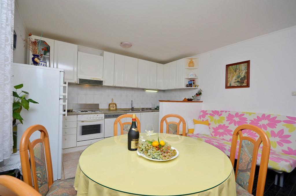 Apartments Branko Vodice Exterior foto
