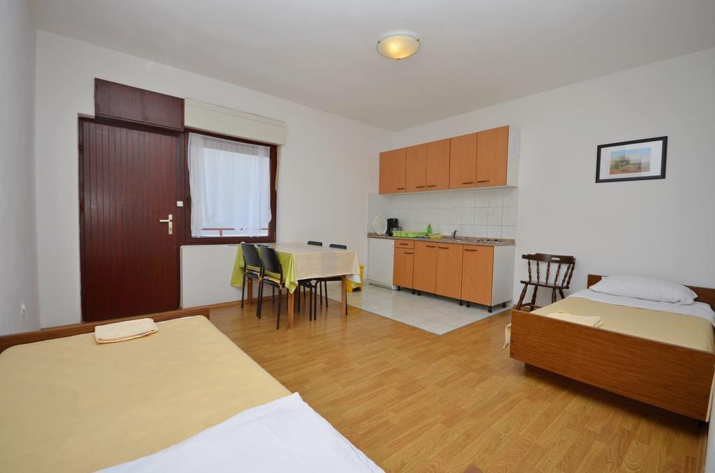 Apartments Branko Vodice Exterior foto