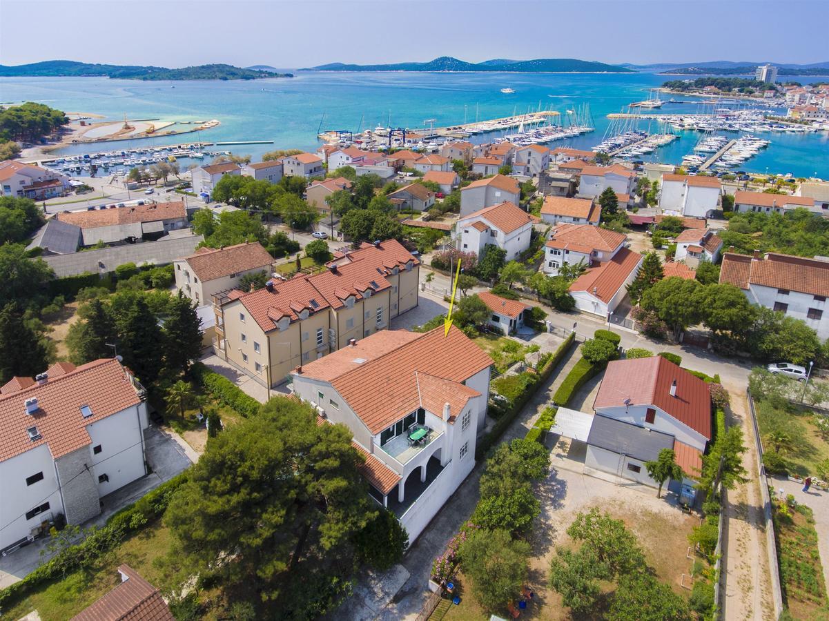 Apartments Branko Vodice Exterior foto