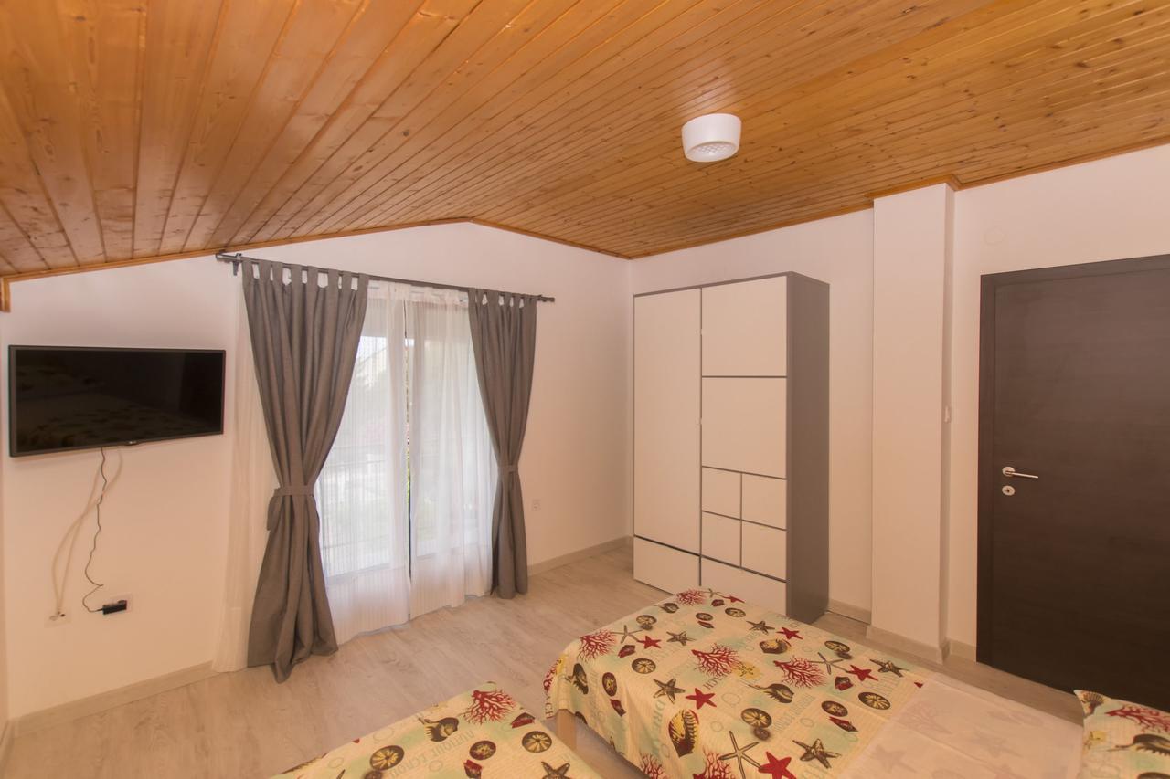 Apartments Branko Vodice Exterior foto