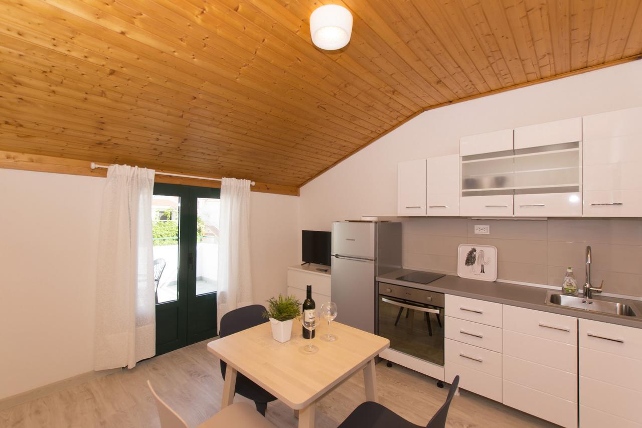 Apartments Branko Vodice Exterior foto