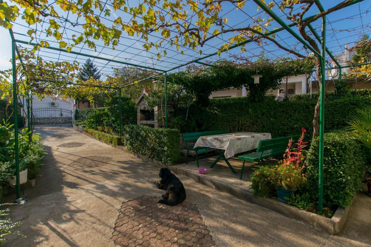 Apartments Branko Vodice Exterior foto